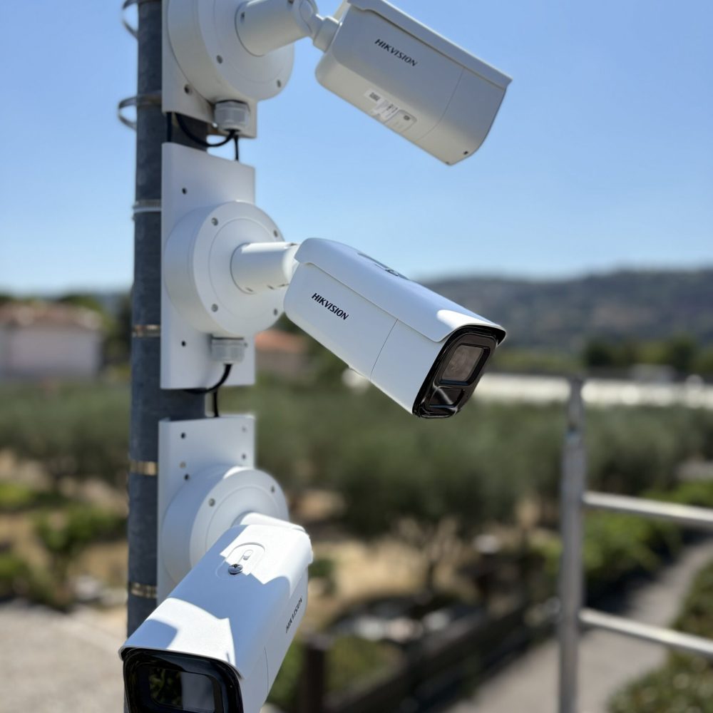 Installation de caméras de vidéosurveillance dans un entrepôt à Nice
